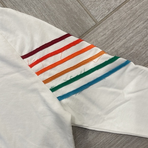 Maurice’s sweatshirt - Picture 3 of 3